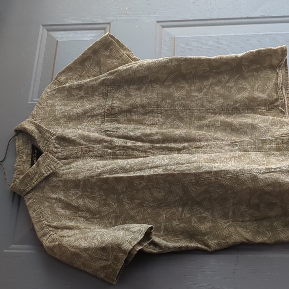 Cropped button down shirt